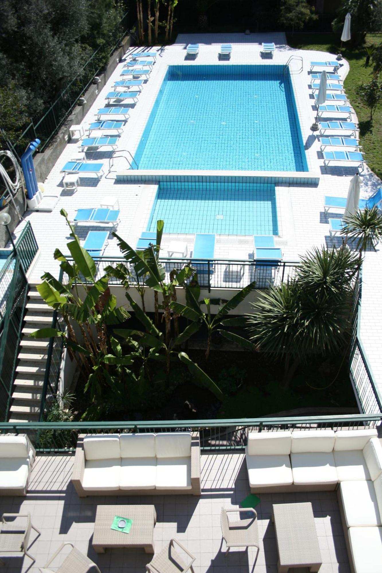 Hotel Garden Alassio Exterior photo